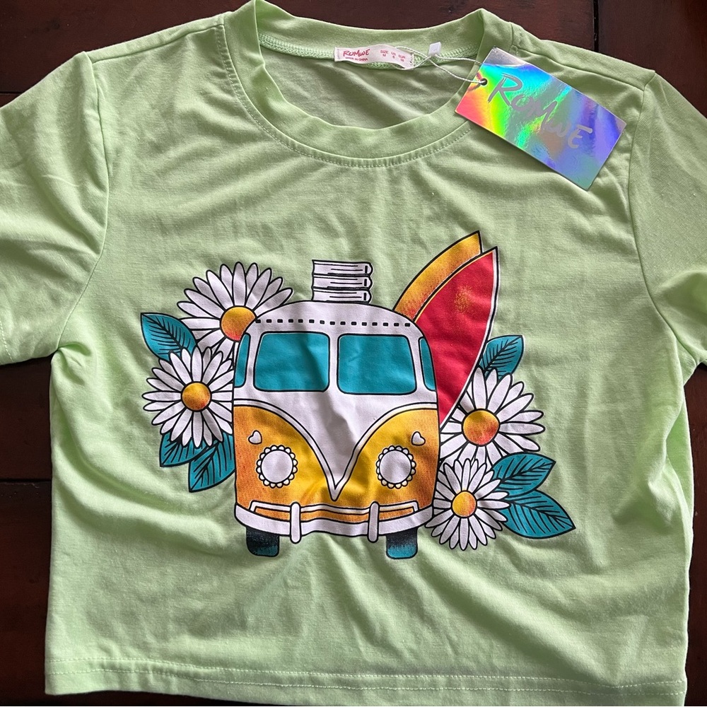Brand new Romwe tee